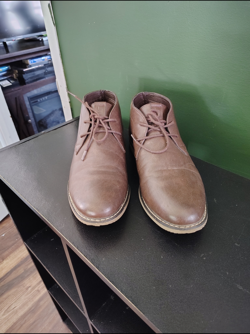 London Fog Men's Brown Leather Chukka Boots